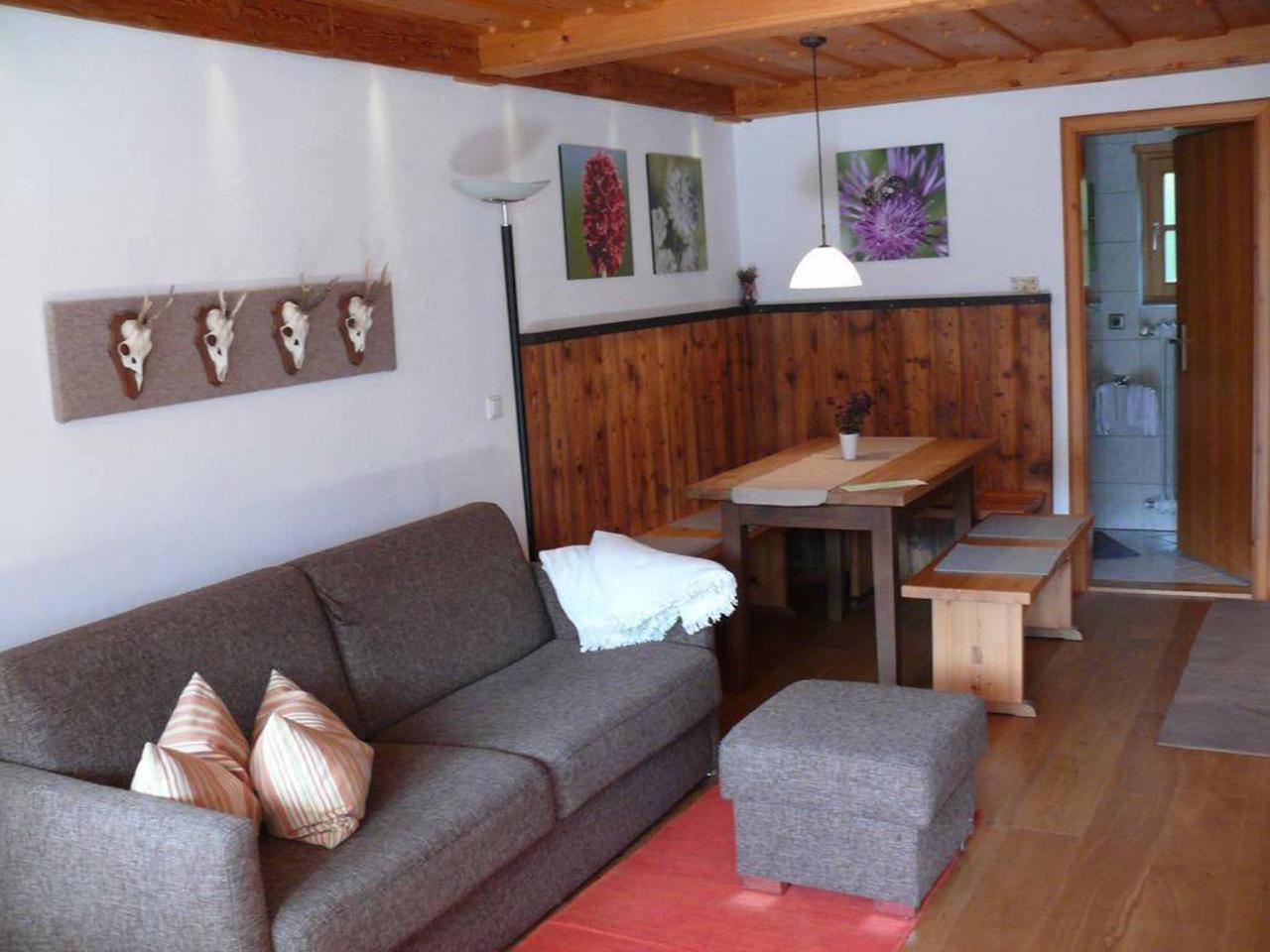 Haus Eicher ชไนซ์ลรอยธ์ ภายนอก รูปภาพ