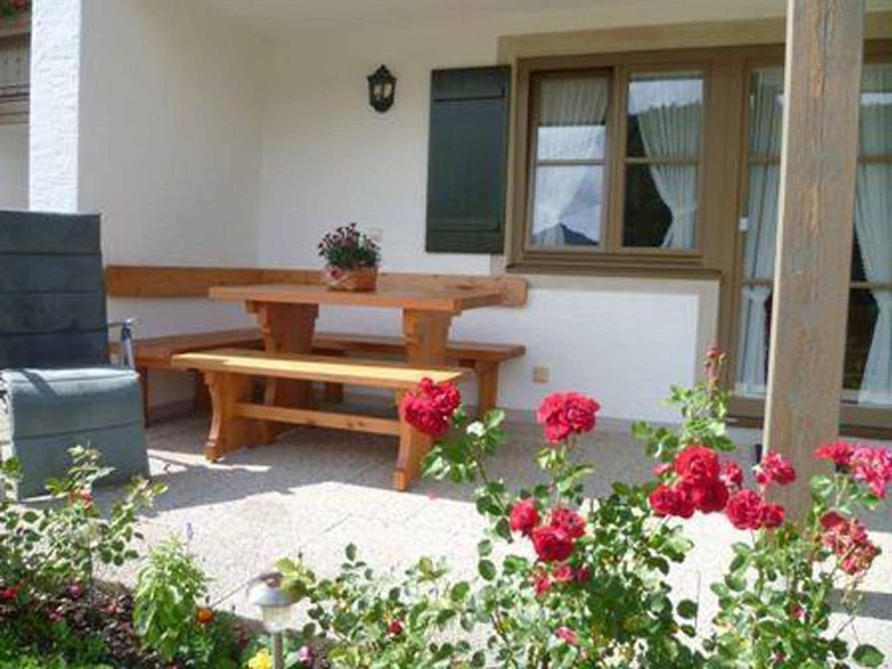 Haus Eicher ชไนซ์ลรอยธ์ ภายนอก รูปภาพ